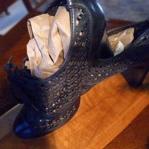 Black Sam Edelman Lattice Heels Size 91/2